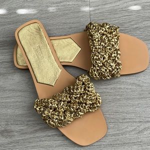 LIKE NEW ZARA Gold metallic sandals